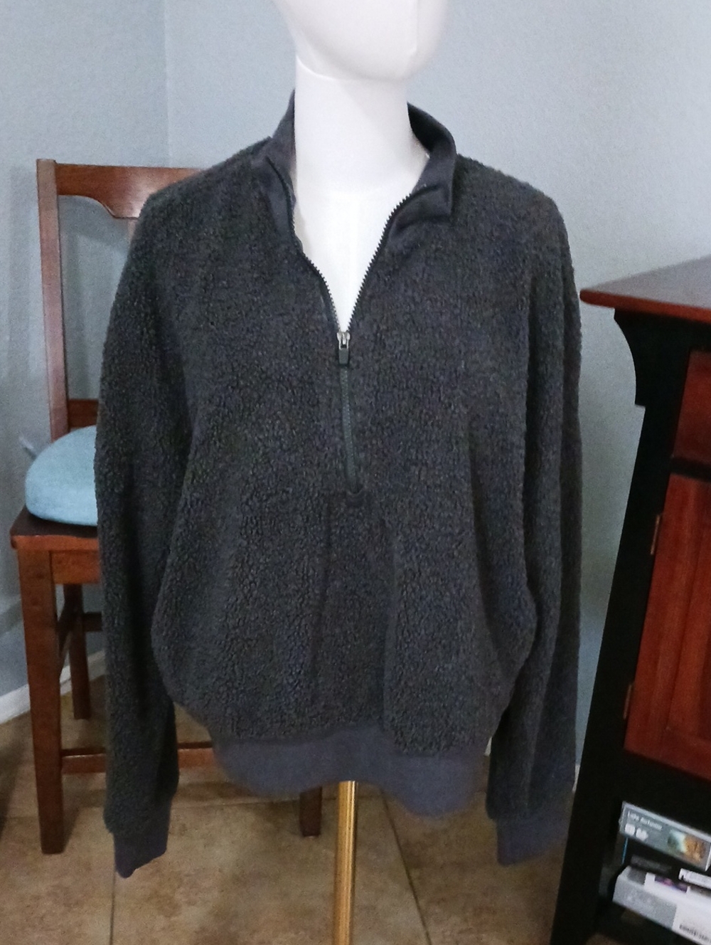 Fabletics- Wonen's Dark Gray Quarter-Zip Fleece Jacket
